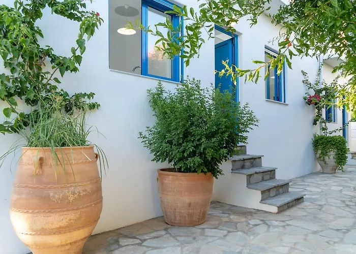 Blue Moon Apartments
